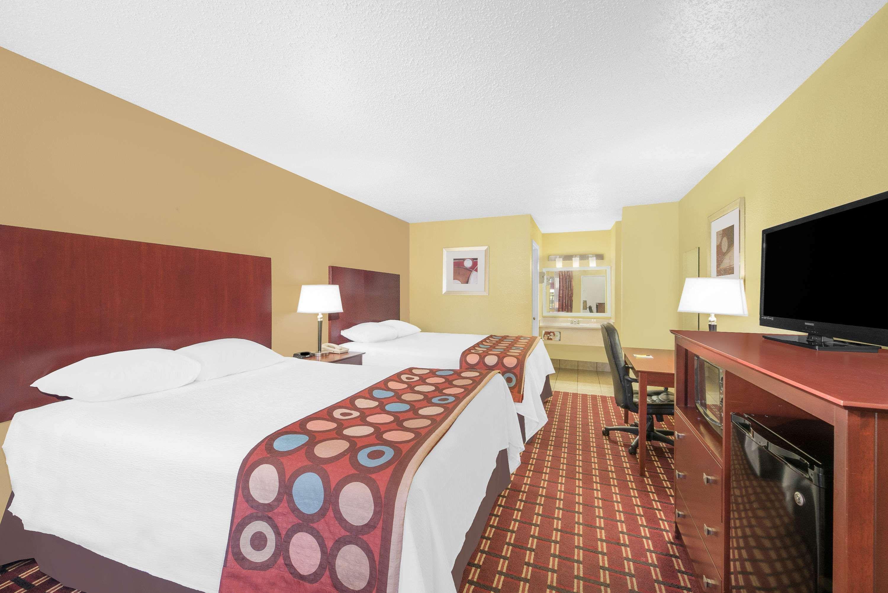 Super 8 By Wyndham Kerrville Tx Exteriér fotografie